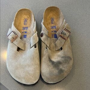 BIRKENSTOCK Unisex Boston Soft Footbed Suede Leather Clog Size L6/M4 In Taupe